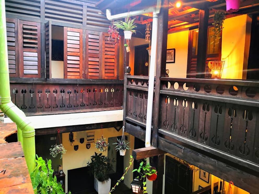 Cintra House Hotel George Town Bagian luar foto